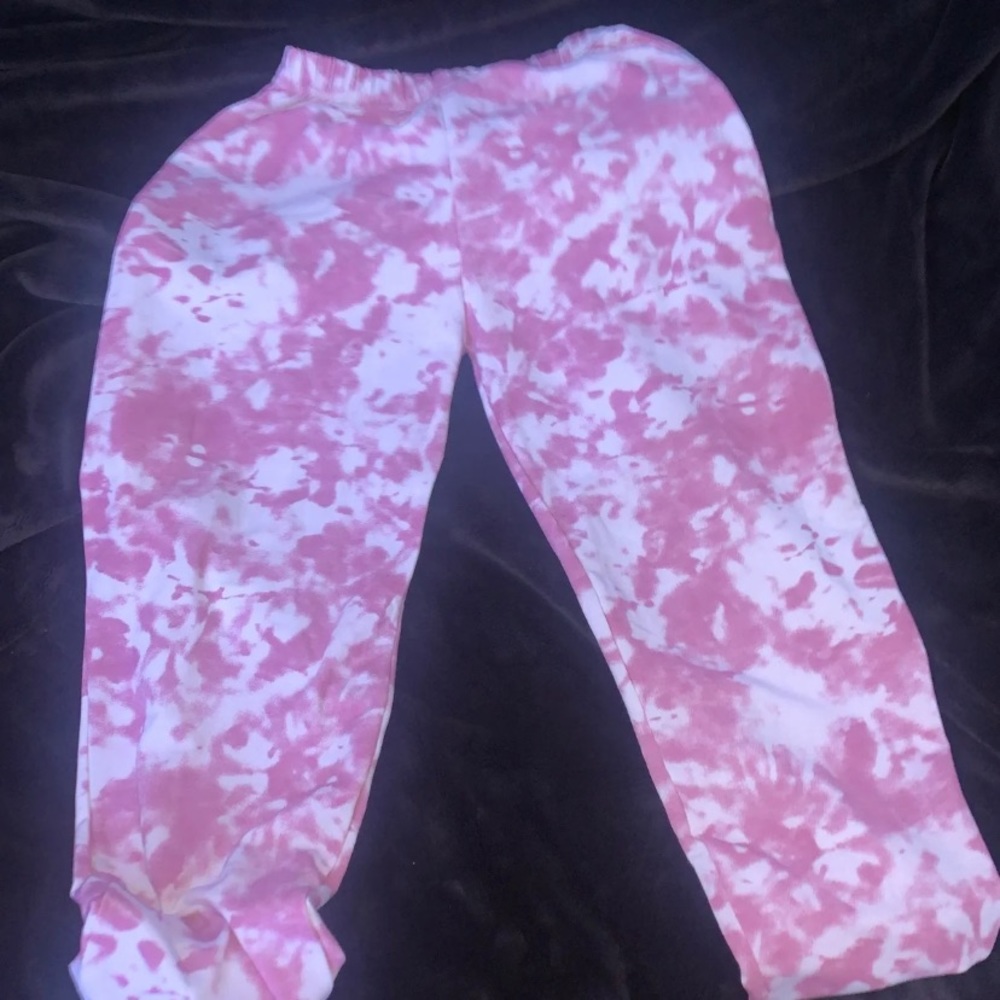 PRETTY LITTLE THING TIE DYE SWEATPANTS